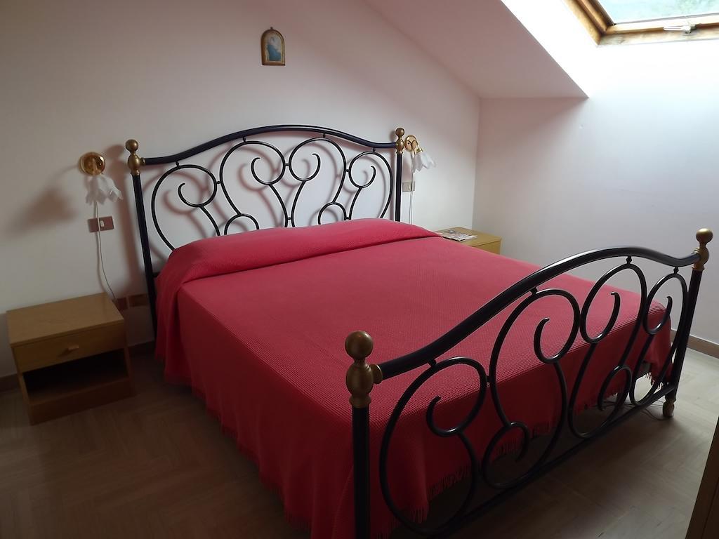Affittacamere Via Carducci Gubbio Kültér fotó